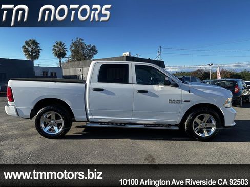 Used 2017 RAM 1500 Express w/ Express Value Package AWD/4WD image 18