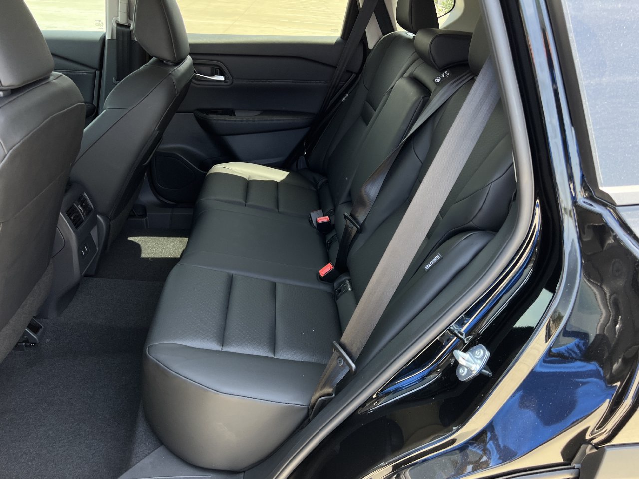 New 2026 Nissan Rogue Dark Armor FWD image 14