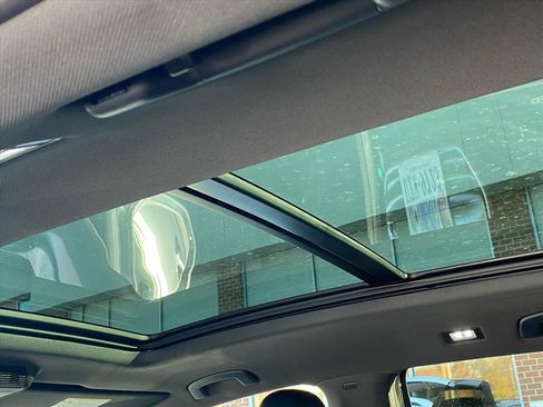 Certified 2025 Volkswagen Atlas Cross Sport SEL image 20