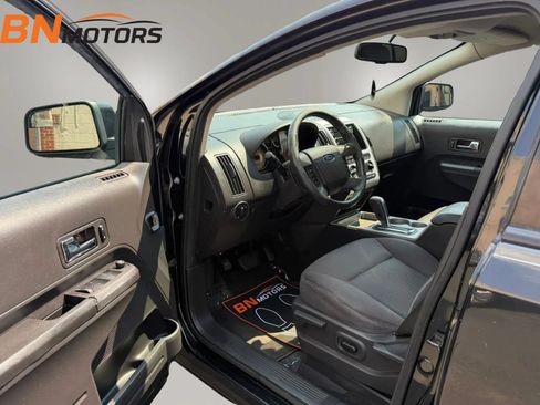 Used 2010 Ford Edge SEL AWD/4WD image 9