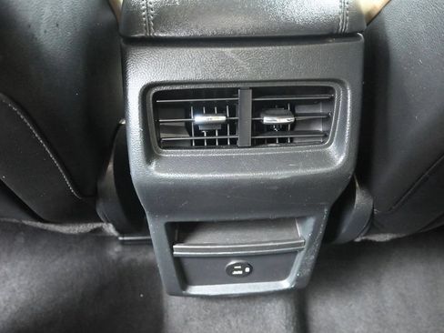 Used 2021 Ford Edge SEL AWD/4WD image 29