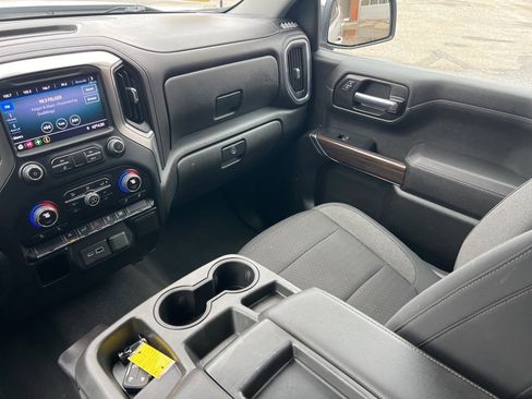 Used 2021 Chevrolet Silverado 1500 LT image 22