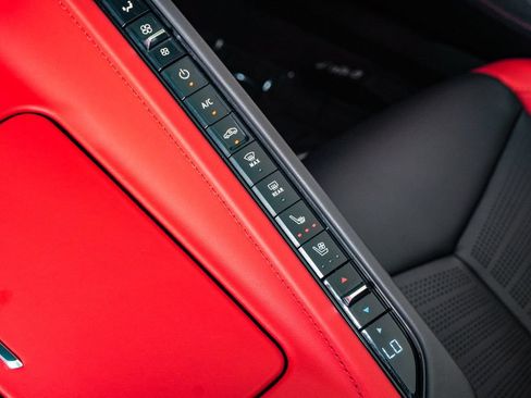 Used 2024 Chevrolet Corvette Z06 RWD image 33