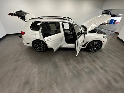 Used 2019 BMW X7 xDrive40i w/ Premium Package AWD/4WD image 56