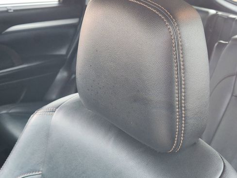 Used 2019 Toyota Highlander XLE image 16