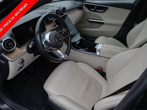 Used 2023 Mercedes-Benz C 300 4MATIC Sedan image 2