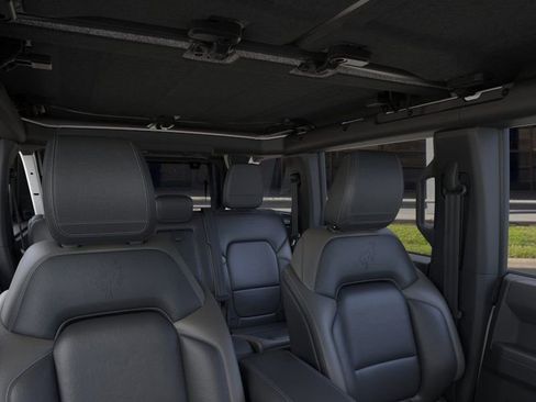 New 2026 Ford Bronco Outer Banks image 12