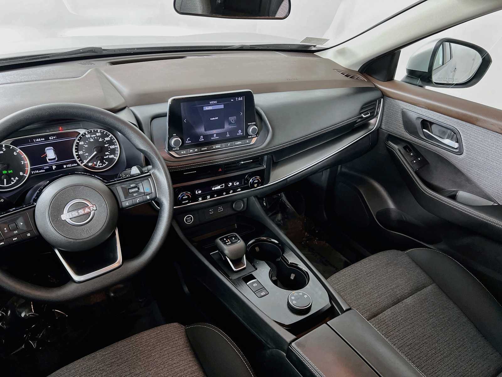 Used 2023 Nissan Rogue SV AWD/4WD image 22