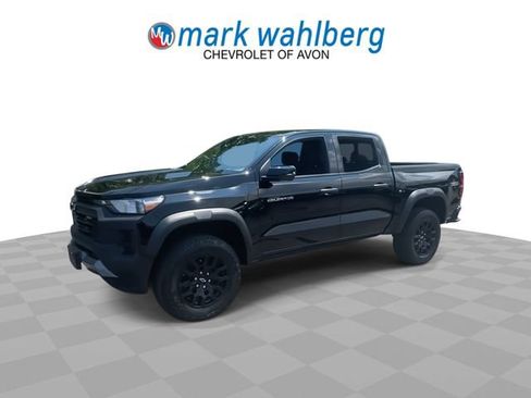 Used 2024 Chevrolet Colorado Trail Boss w/ Safety Package AWD/4WD image 4