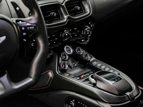 Used 2023 Aston Martin V12 Vantage RWD image 62