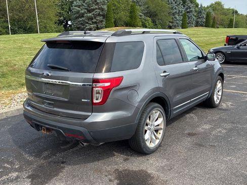 Used 2013 Ford Explorer XLT AWD/4WD image 5
