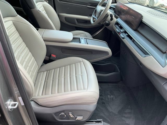 Used 2024 Kia EV9 Land AWD/4WD image 19