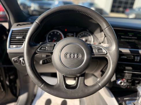 Used 2017 Audi Q5 2.0T Premium Plus w/ Technology Package image 18