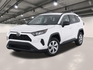 Used 2021 Toyota RAV4 LE AWD/4WD video 1