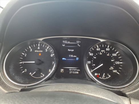 Used 2014 Nissan Rogue SV w/ SV Premium Package image 25