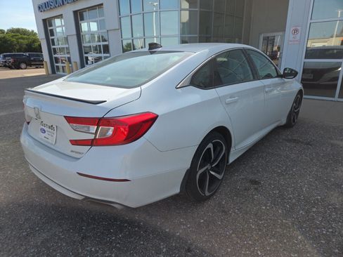 Used 2022 Honda Accord Sport image 5