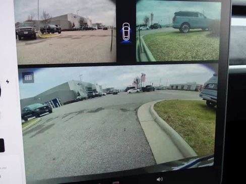 Used 2025 Tesla Model Y Long Range image 28