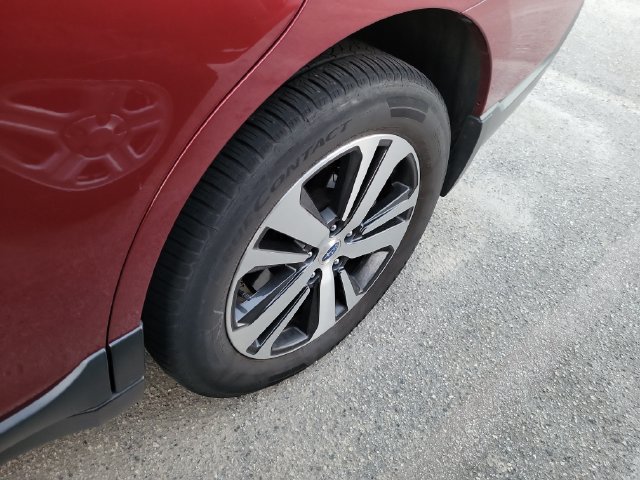 Used 2018 Subaru Outback 2.5i Limited AWD/4WD image 5