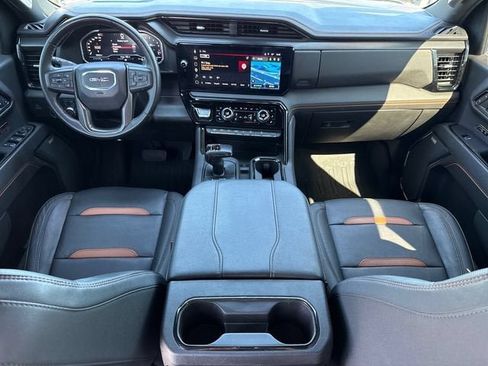 Used 2024 GMC Sierra 1500 AT4 w/ Technology Package AWD/4WD image 12