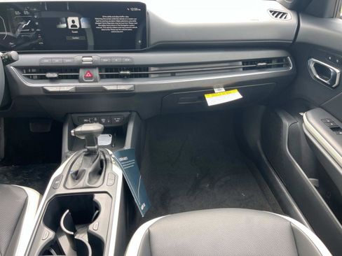 New 2026 Kia K4 GT-Line FWD image 10