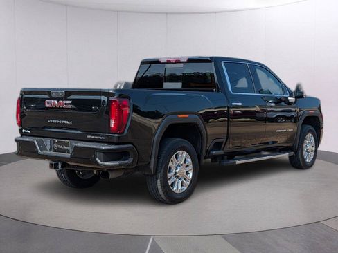 Used 2025 Chevrolet Silverado 1500 High Country AWD/4WD image 6