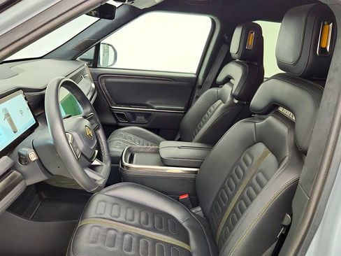 Used 2023 Rivian R1T Adventure image 21