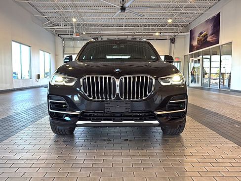 Used 2022 BMW X5 sDrive40i w/ Premium Package image 2
