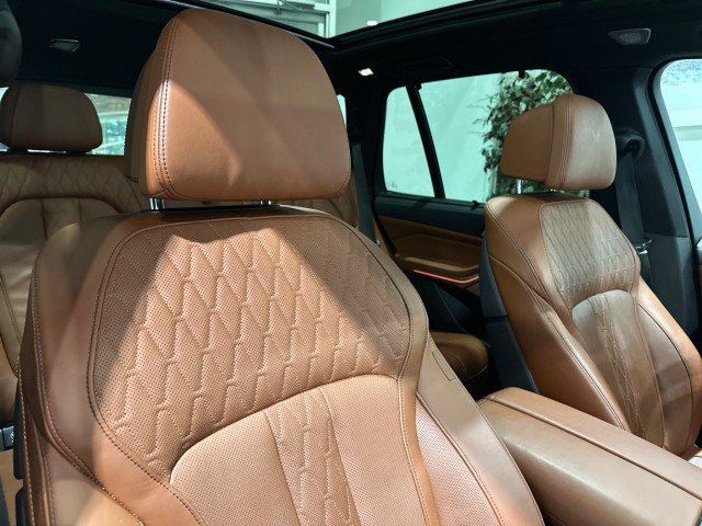 Used 2019 BMW X5 xDrive50i w/ M Sport Package AWD/4WD image 50