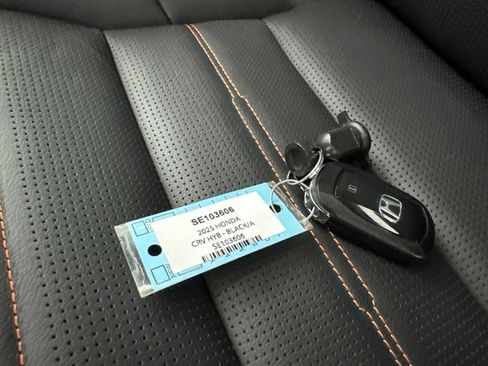 Used 2025 Honda CR-V Sport-L image 31
