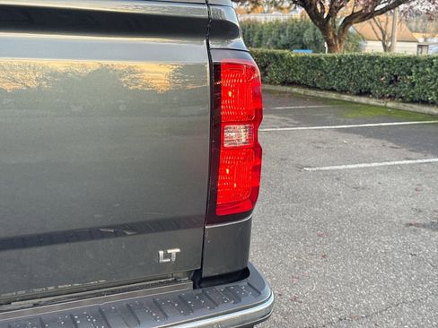 Used 2018 Chevrolet Silverado 1500 LT w/ LT Eassist Package image 34