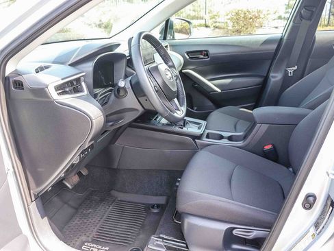 Certified 2026 Toyota Corolla Cross LE w/ Moonroof Package FWD image 22