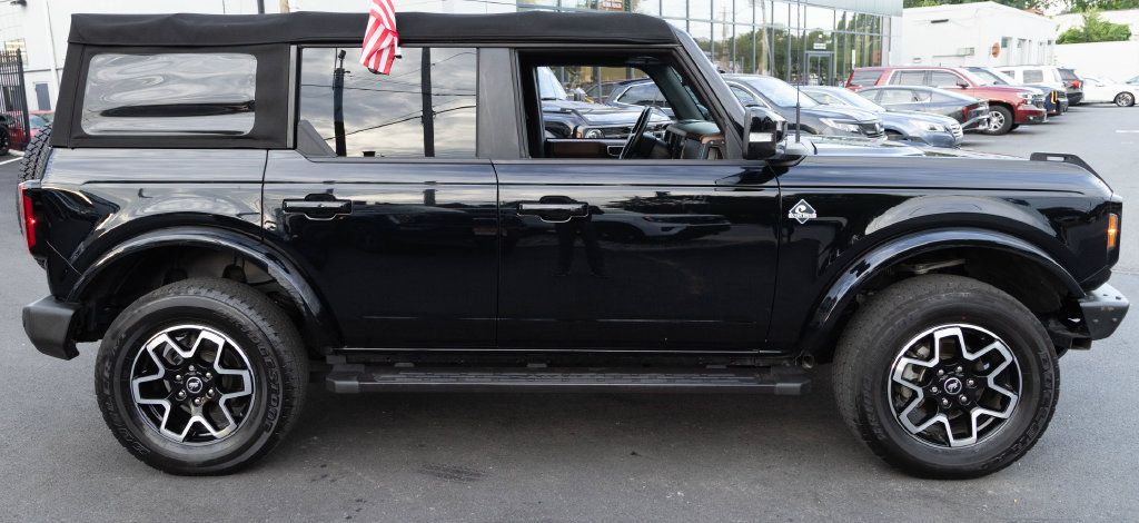 Used 2022 Ford Bronco Outer Banks AWD/4WD image 7