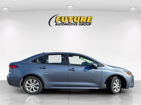 Used 2024 Toyota Corolla LE image 3