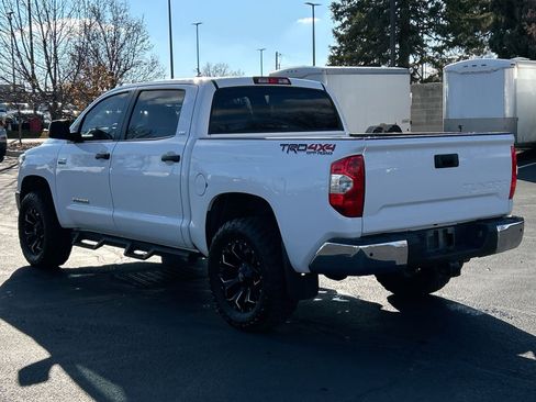 Used 2018 Toyota Tundra SR5 image 4