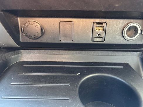 Used 2014 Toyota Tundra SR5 w/ SR5 Upgrade Package image 23