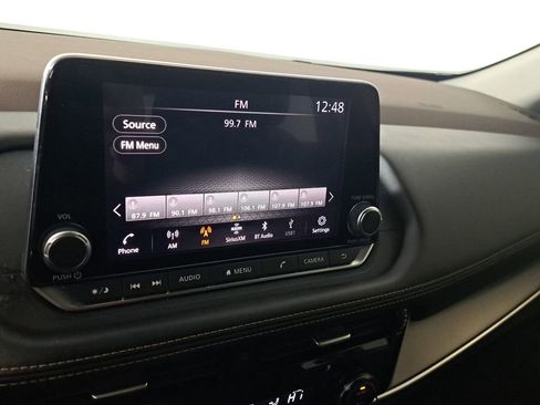 Used 2022 Nissan Rogue SV image 18