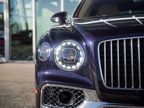 Certified 2023 Bentley Flying Spur W12 image 6