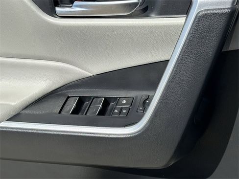 Used 2023 Toyota RAV4 XLE Premium image 24