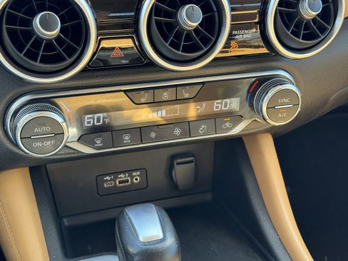 Used 2023 Nissan Sentra SV w/ SV Premium Package image 19