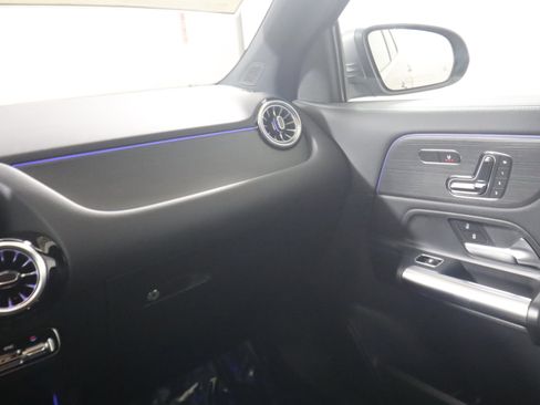 New 2026 Mercedes-Benz GLA 250 image 12