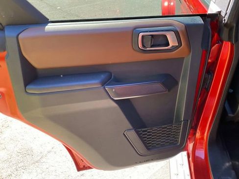 Used 2024 Ford Bronco Outer Banks AWD/4WD image 10
