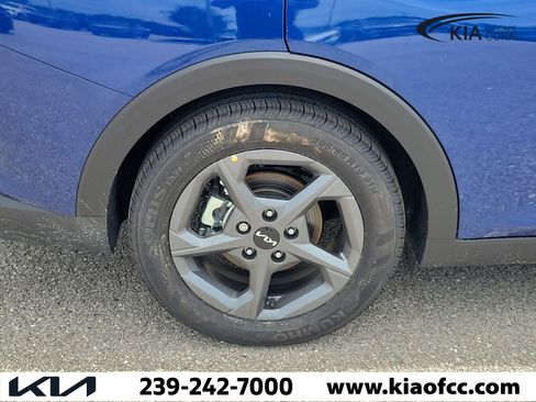 New 2026 Kia K4 FWD image 9