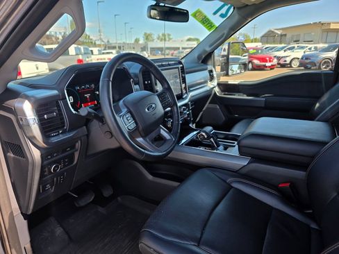 Used 2021 Ford F150 Lariat w/ Equipment Group 502A High AWD/4WD image 10
