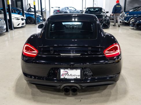 Used 2016 Porsche Cayman image 6