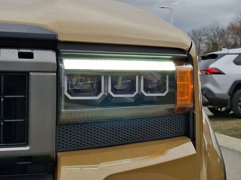 Used 2026 Toyota Land Cruiser w/ Premium Package image 12