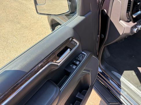 Used 2022 GMC Sierra 1500 Elevation image 15