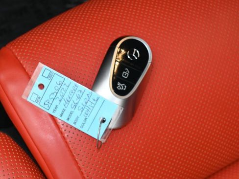 Used 2022 Mercedes-Benz SL 63 AMG 4MATIC image 19