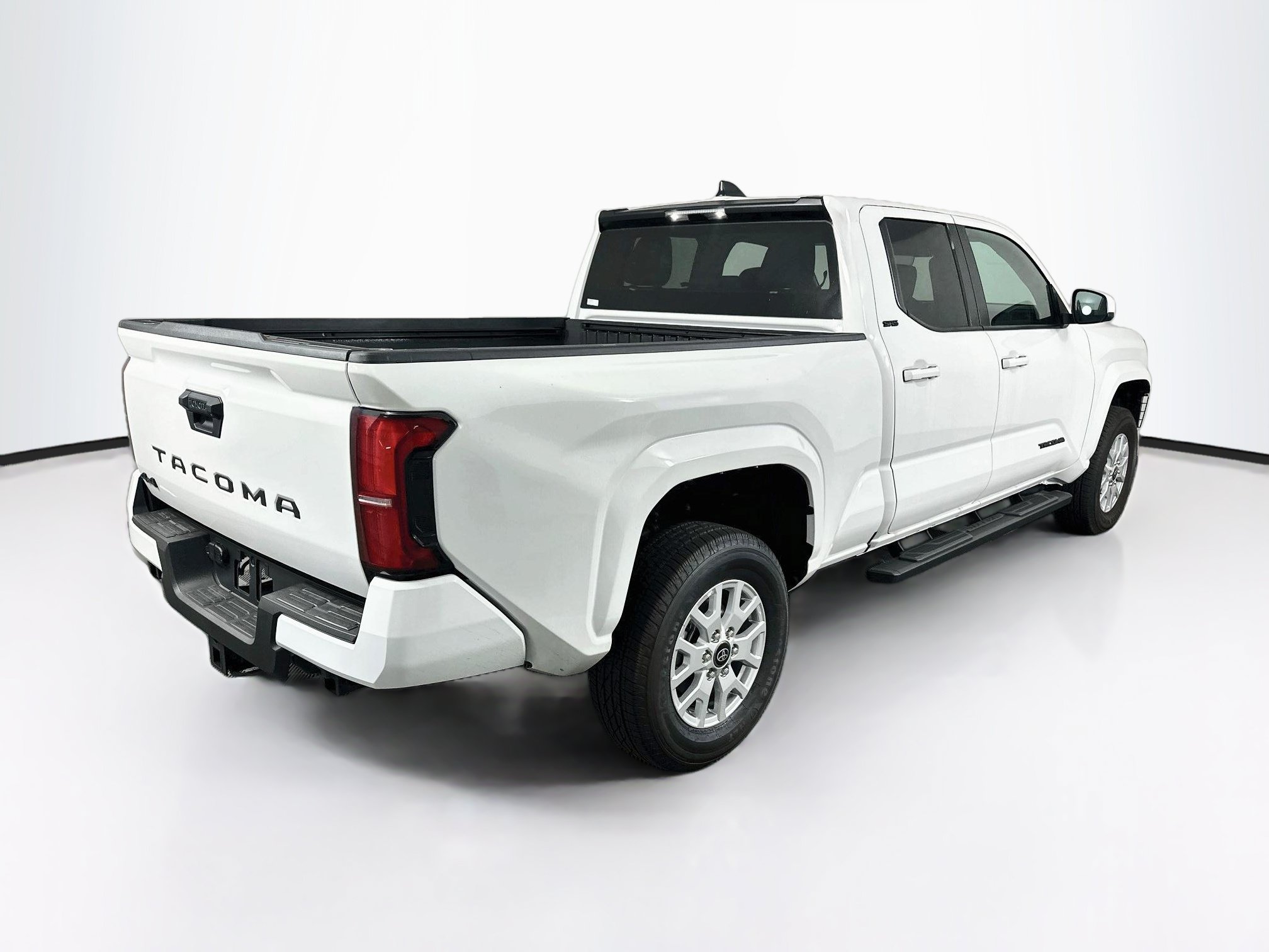 Used 2026 Toyota Tacoma SR5 AWD/4WD image 9