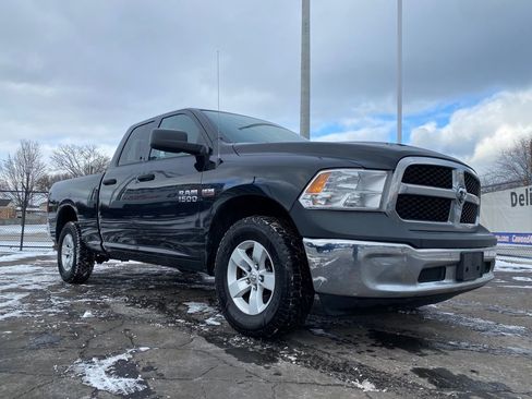 Used 2017 RAM 1500 ST w/ SXT Appearance Group image 25