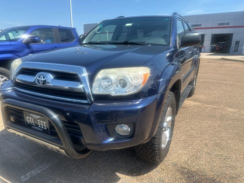 Used 2008 Toyota 4Runner Sport AWD/4WD image 2